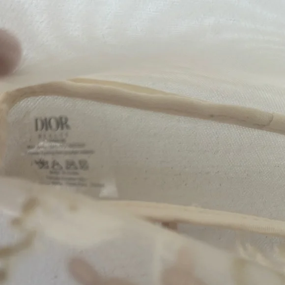 Dior Beauty Butterfly Embroidered Cosmetic Bag - Picture 9 of 10